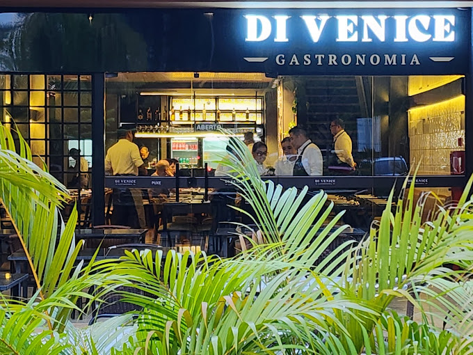 🍽️ Oportunidade no Setor de Eventos e Gastronomia: Grupo Di Venice busca Garçom para integrar Equipe de Elite!